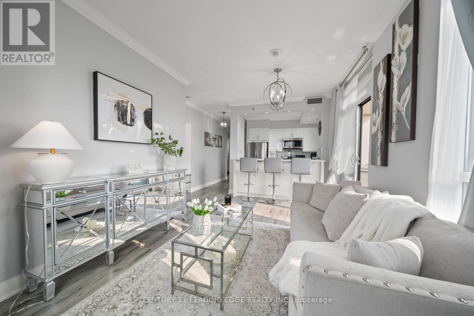 1112 - 520 STEELES AVENUE W, Vaughan, Ontario