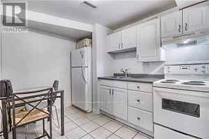 47 Riviera Drive, Vaughan (Glen Shields), Ontario  L4K 2H9 - Photo 13 - N12214378