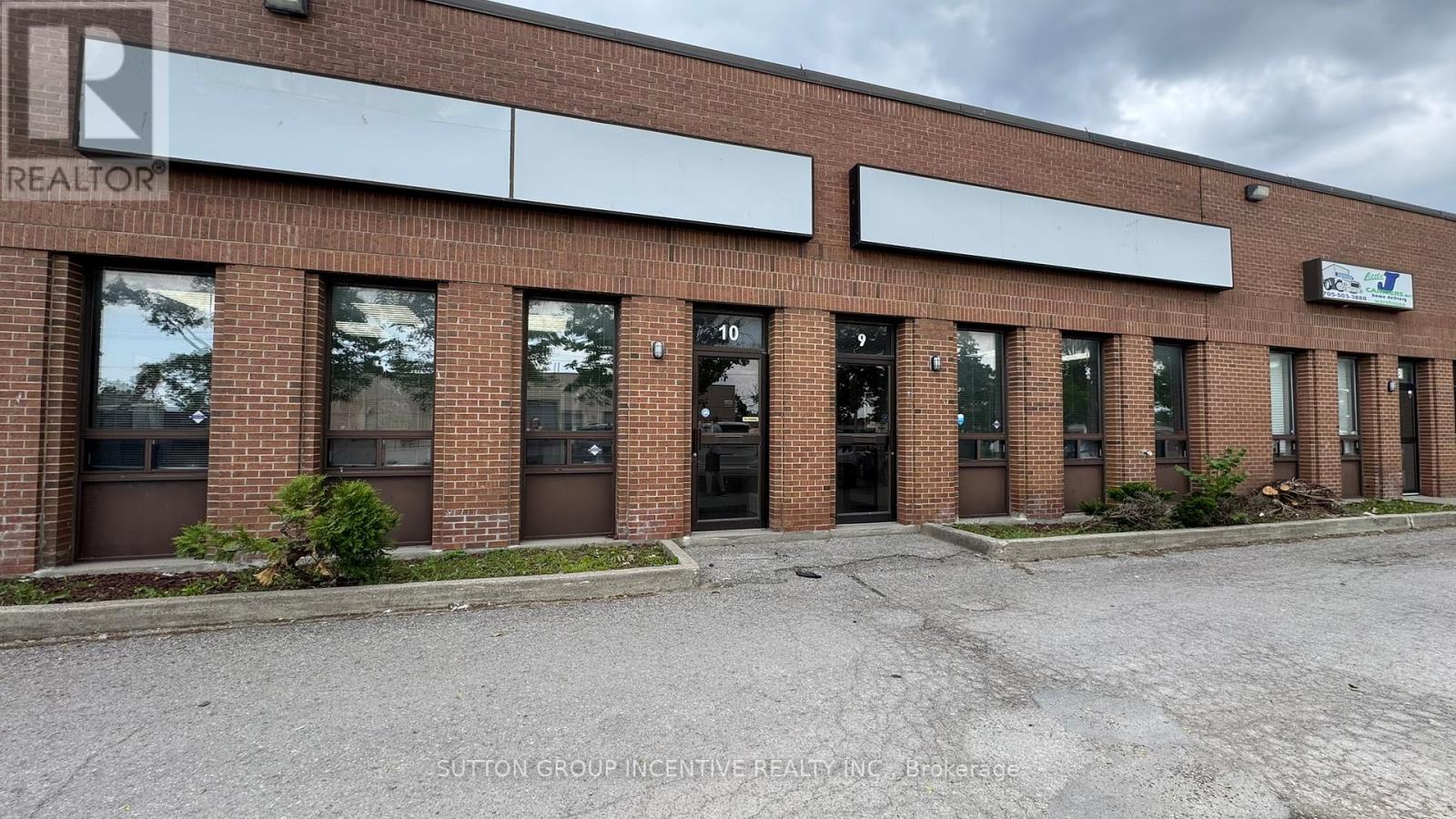 Property at 9&10 - 33 ALLIANCE BOULEVARD image 1