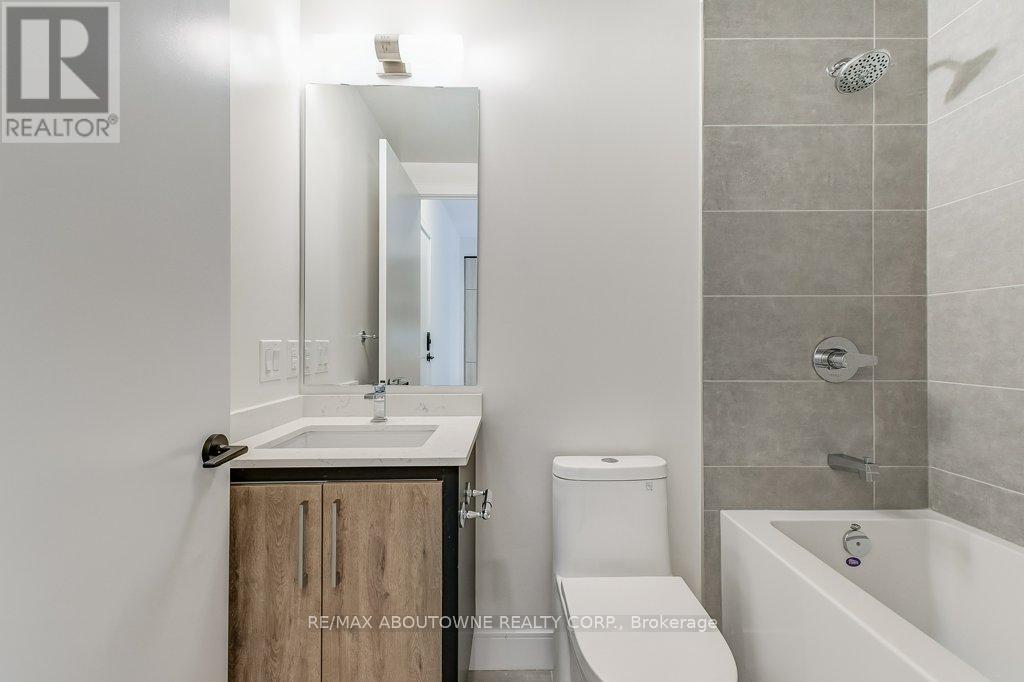 449 - 2450 Old Bronte Road, Oakville (Wm Westmount), Ontario  L6M 5P6 - Photo 10 - W12214375