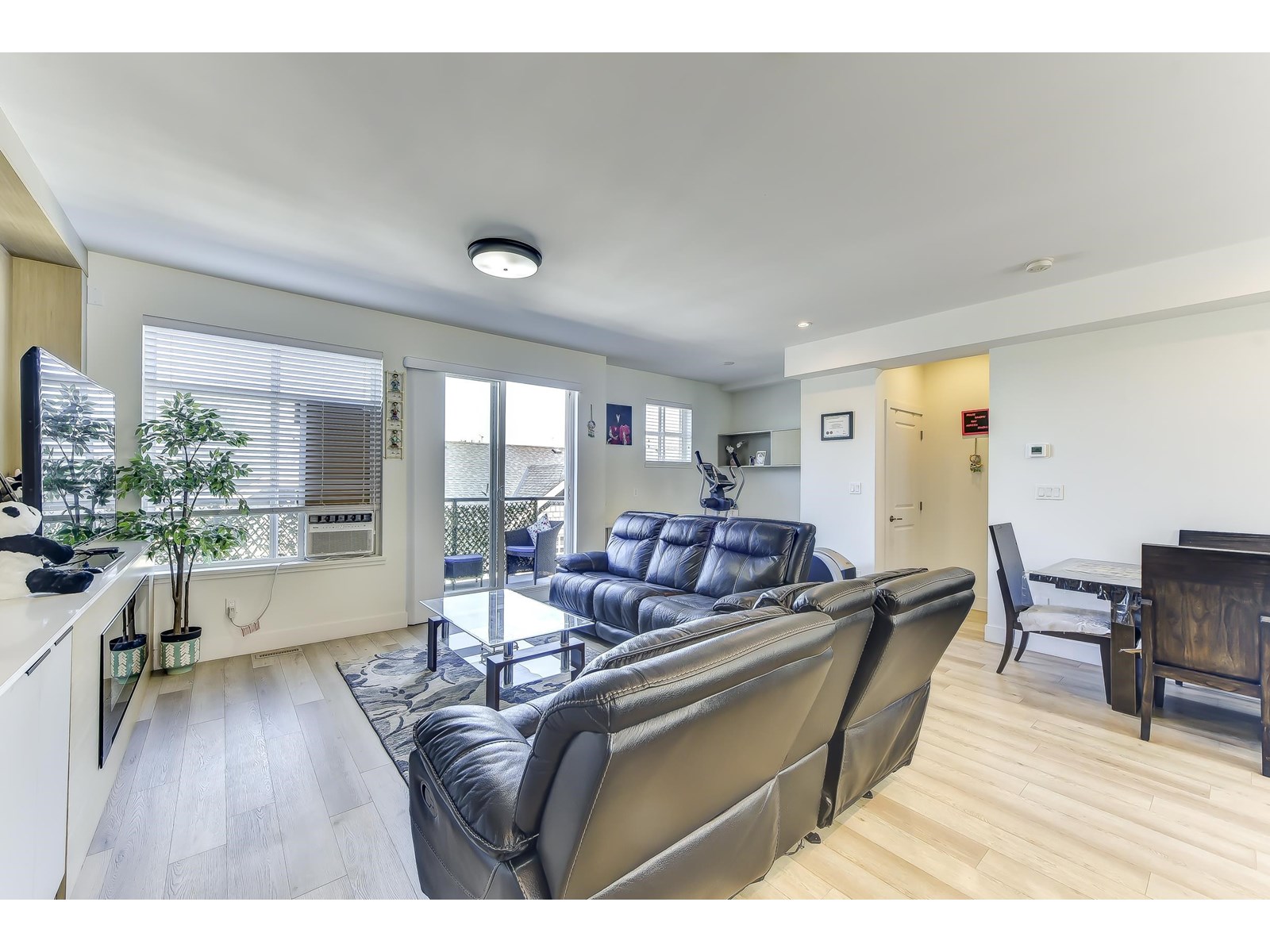 33 10488 124 STREET, surrey, British Columbia