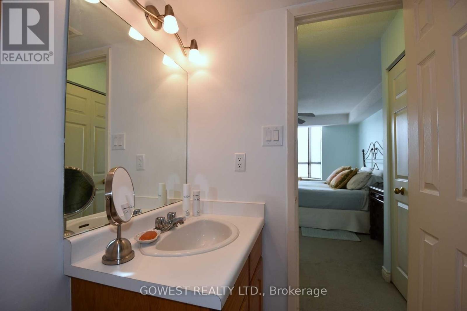 1104 - 432 Main Street E, Hamilton (Stinson), Ontario  L8N 1J9 - Photo 15 - X12214367