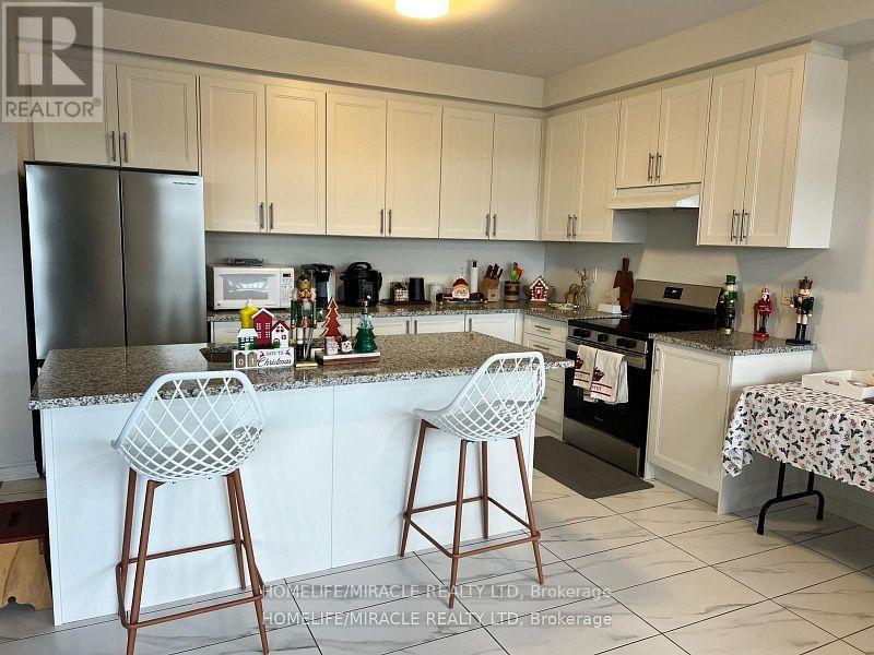1004 Trailsview Avenue, Cobourg, Ontario  K9A 4K3 - Photo 12 - X12214370