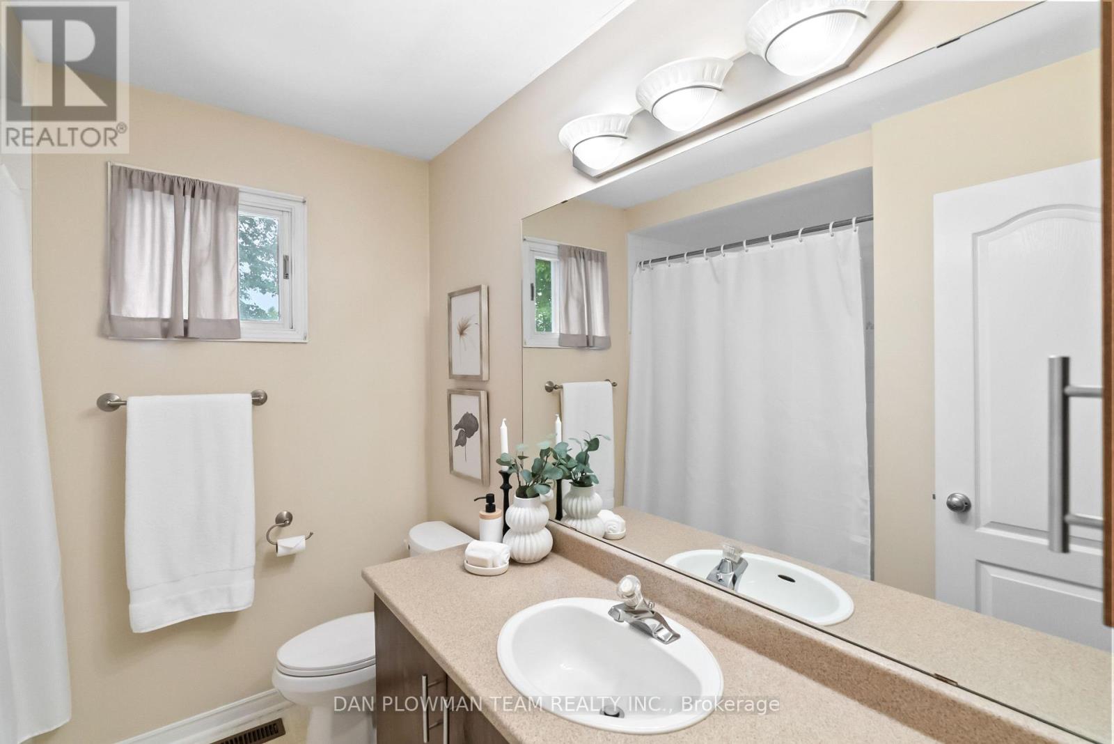 14 Erickson Drive, Whitby, Ontario  L1N 8S8 - Photo 27 - E12214051