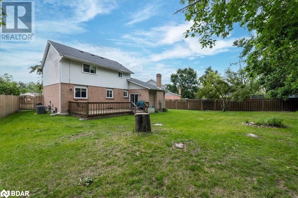 8 Bethune Place, Barrie, Ontario  L4N 4X7 - Photo 25 - 40739095