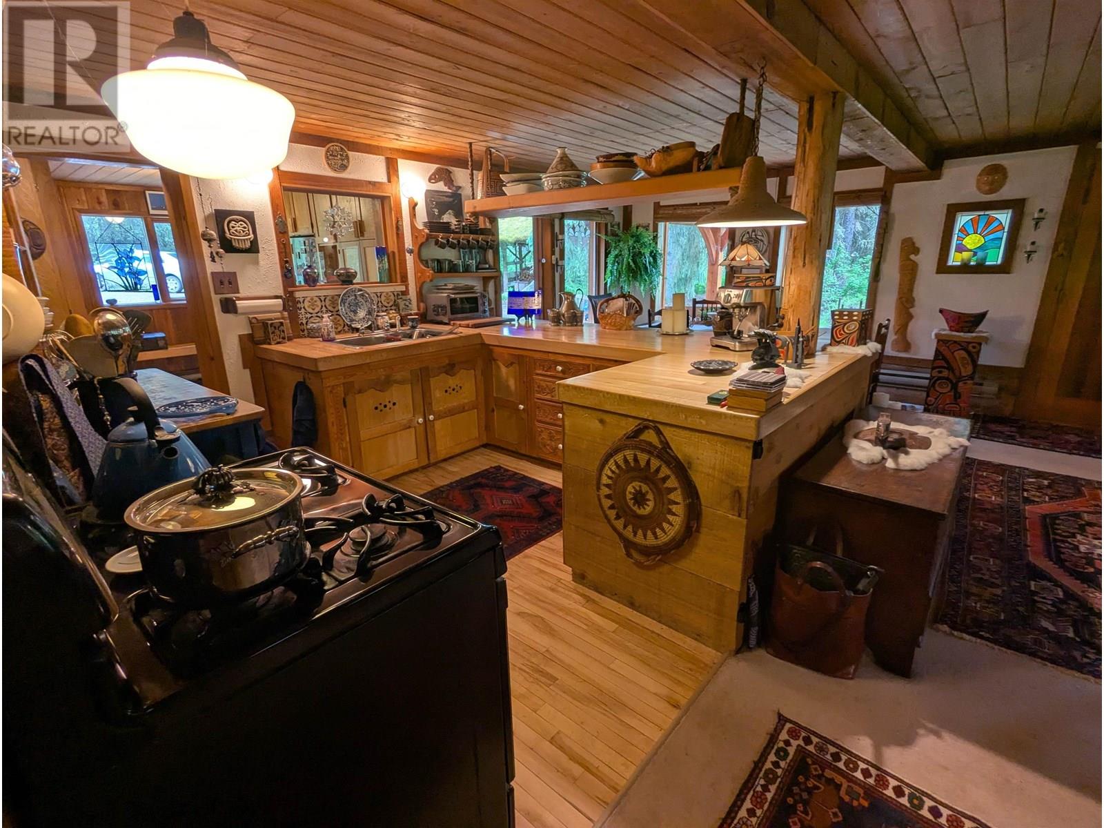 7133 Adams Road, Smithers, British Columbia  V0J 2N7 - Photo 11 - R3013756