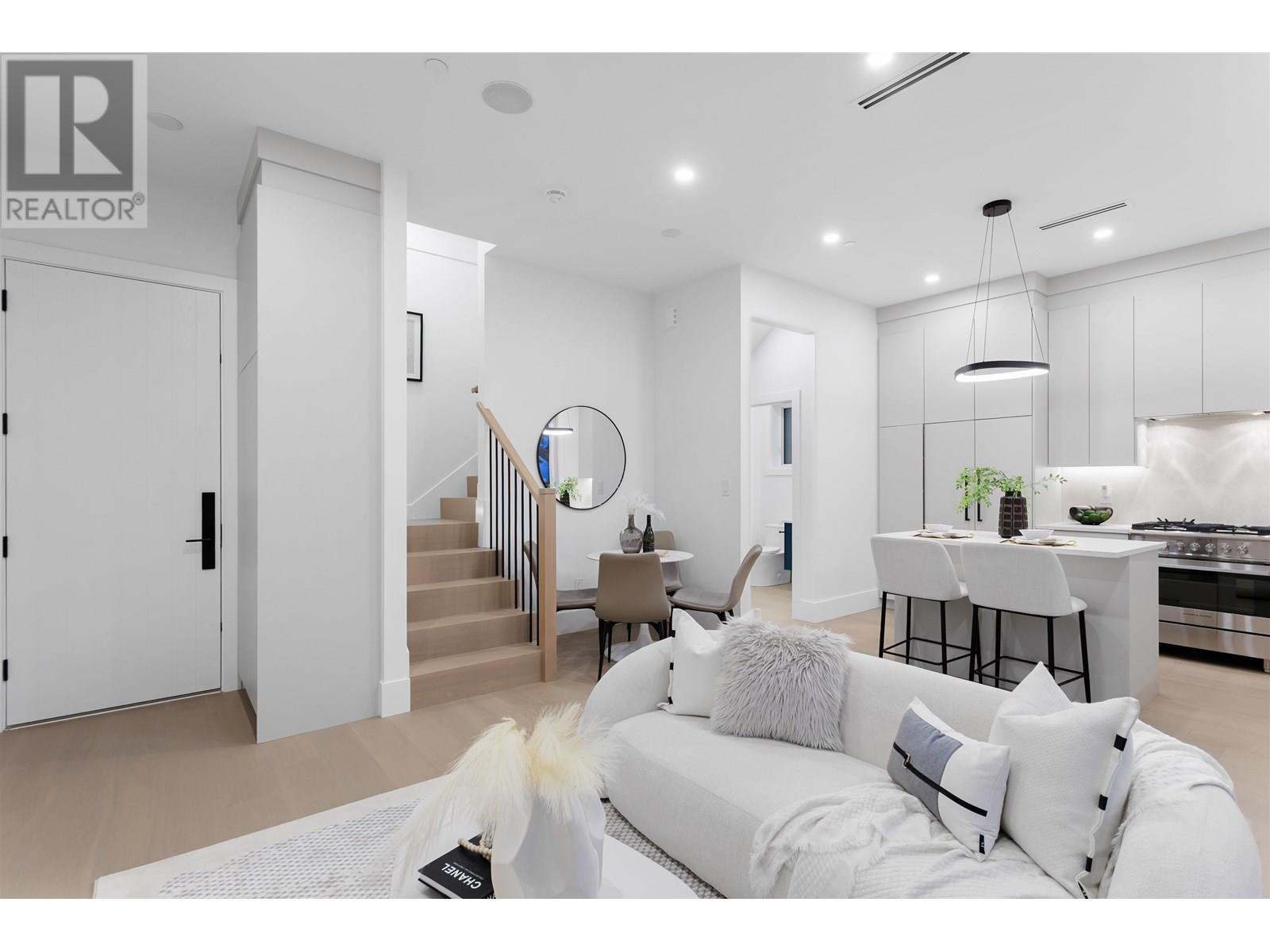 2 2864 E Georgia Street, Vancouver, British Columbia  V5K 2K4 - Photo 6 - R3014582
