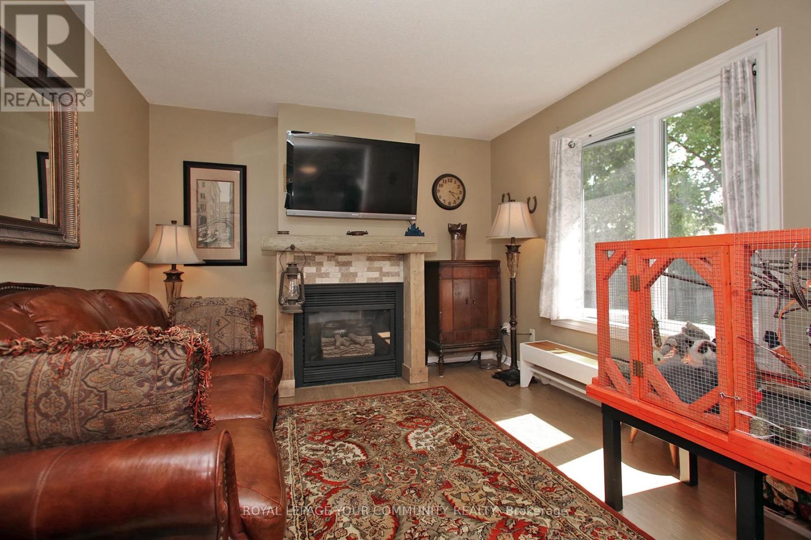 42 Willowbank Avenue, Richmond Hill, Ontario  L4E 3B2 - Photo 12 - N12198460