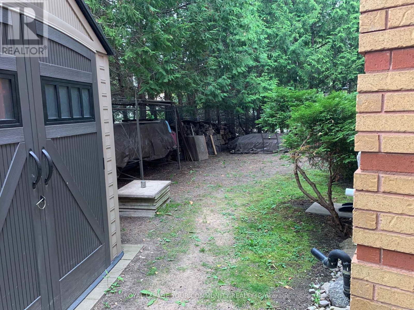 42 Willowbank Avenue, Richmond Hill, Ontario  L4E 3B2 - Photo 5 - N12198460
