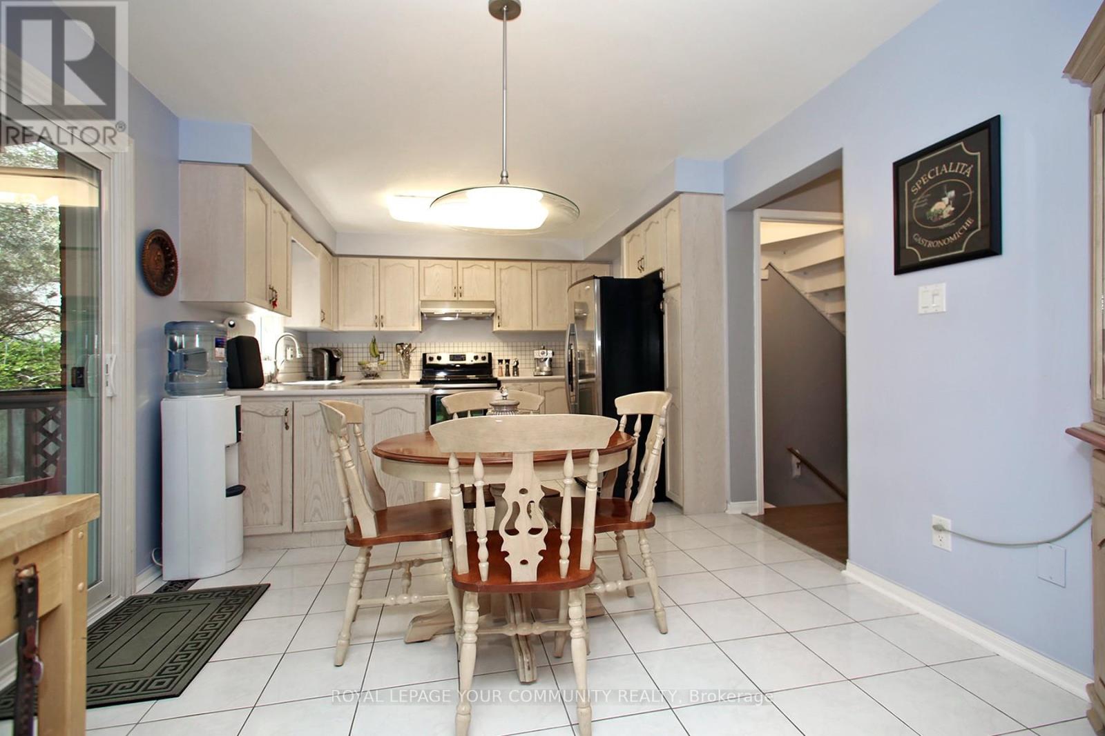 42 Willowbank Avenue, Richmond Hill, Ontario  L4E 3B2 - Photo 10 - N12198460