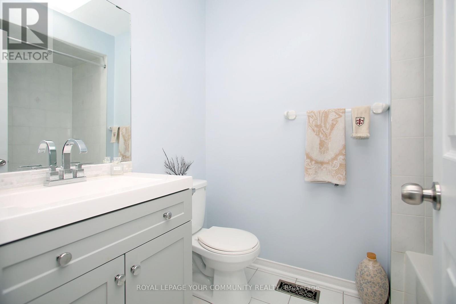 42 Willowbank Avenue, Richmond Hill, Ontario  L4E 3B2 - Photo 24 - N12198460
