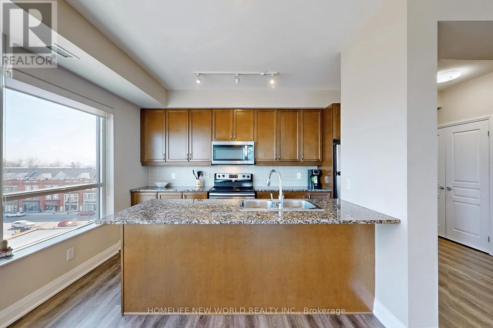 506 - 1 Hurontario Street, Mississauga, Ontario  L5G 0A3 - Photo 14 - W12183269