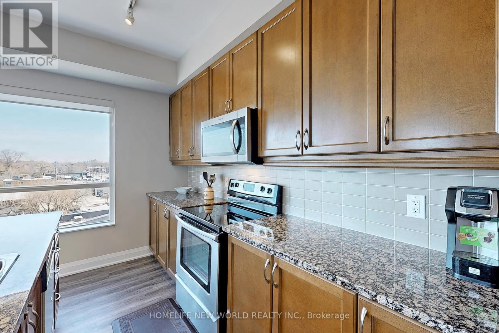 506 - 1 Hurontario Street, Mississauga, Ontario  L5G 0A3 - Photo 12 - W12183269