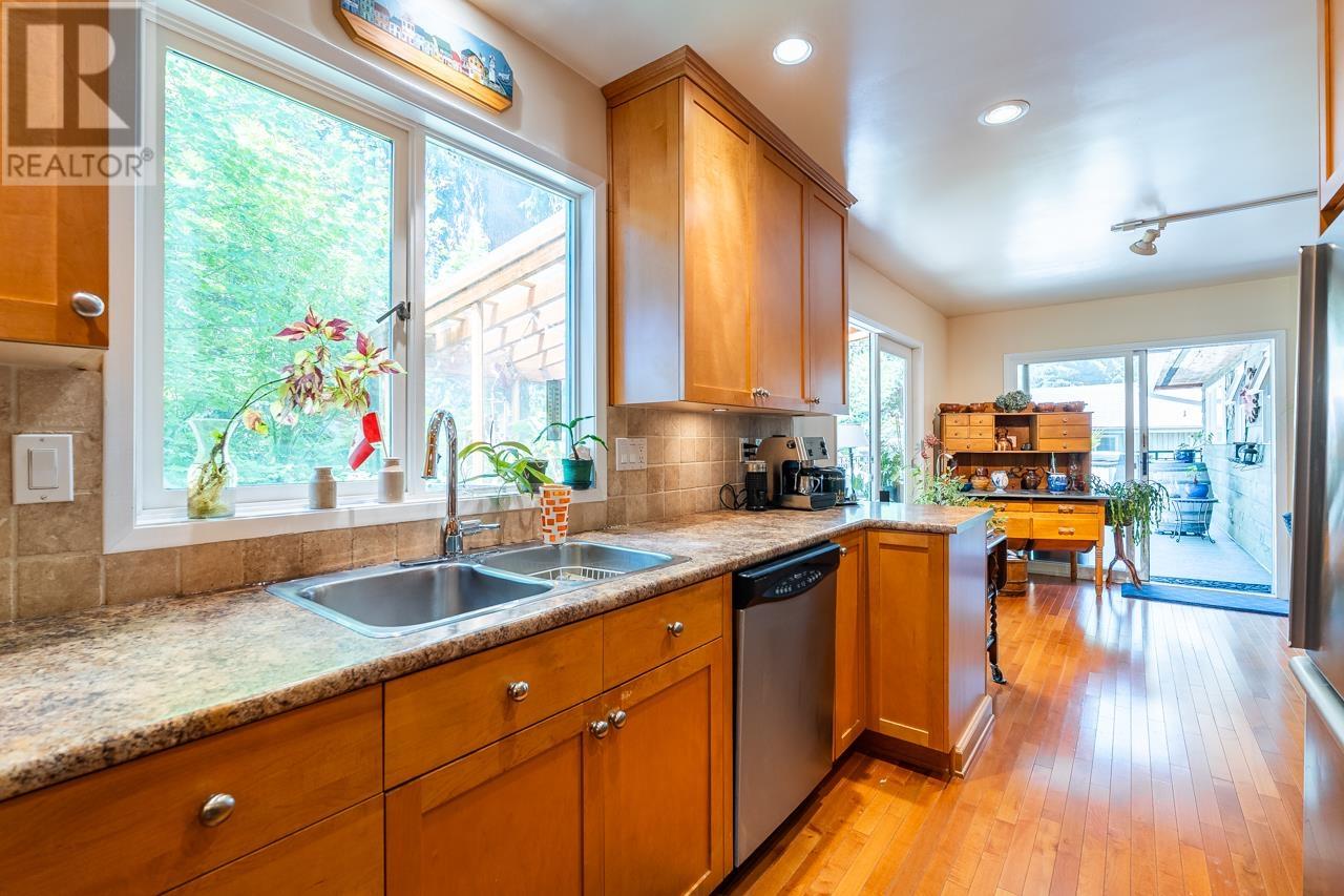3031 Duval Road, North Vancouver, British Columbia  V7J 3J2 - Photo 13 - R3014580