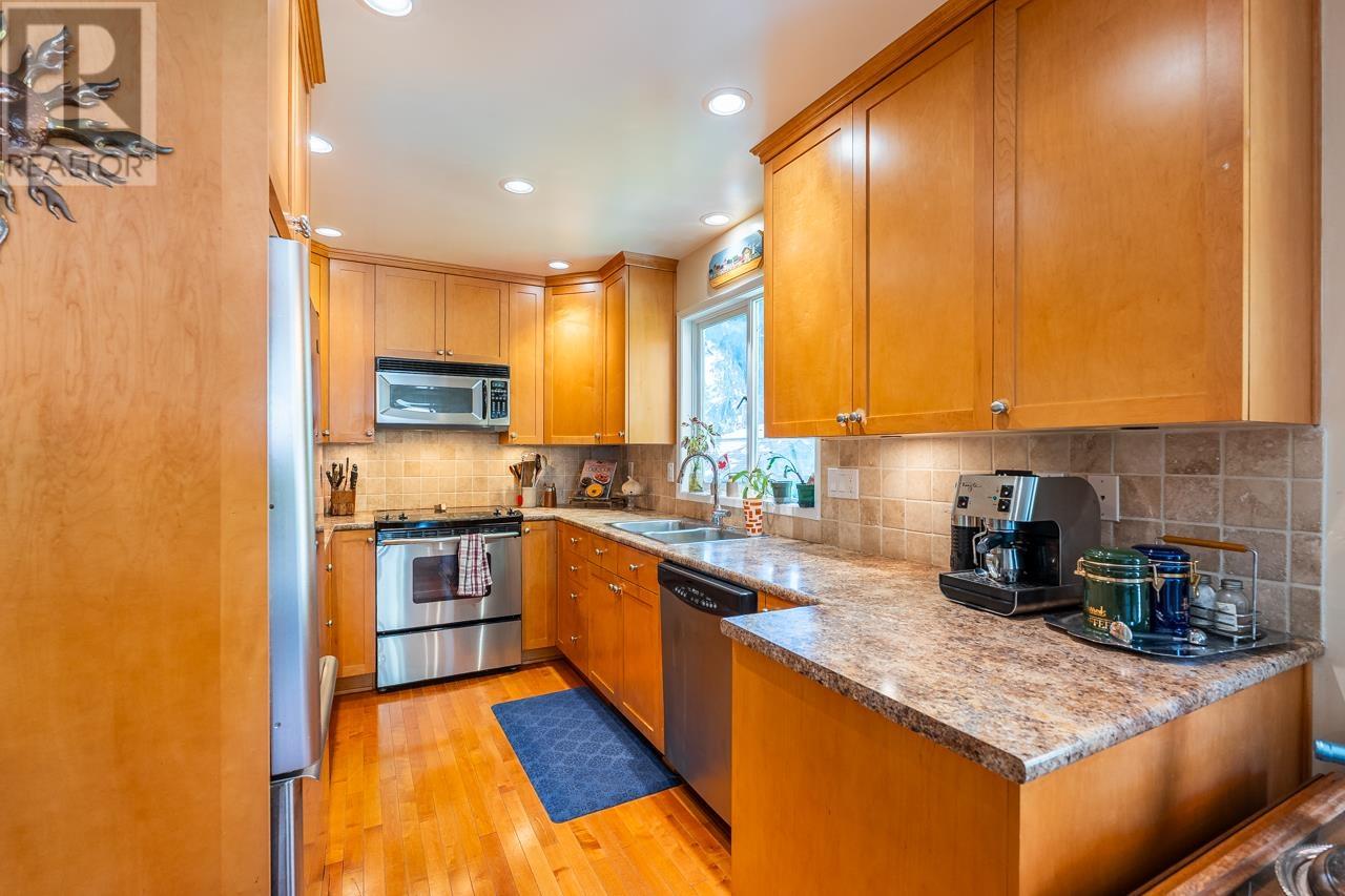 3031 Duval Road, North Vancouver, British Columbia  V7J 3J2 - Photo 15 - R3014580