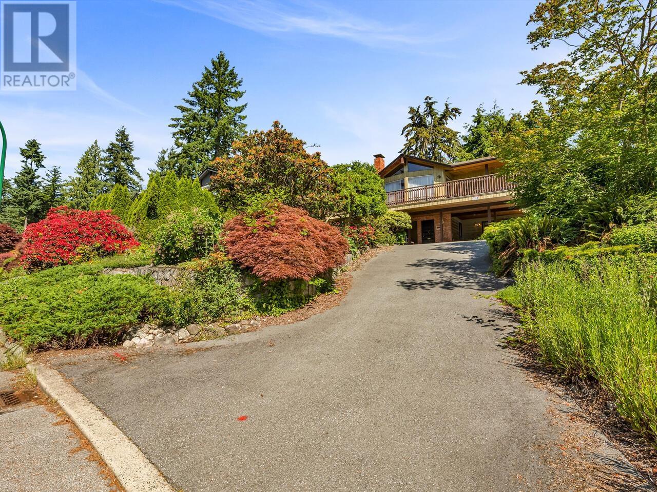 2582 Shelley Road, North Vancouver, British Columbia  V7H 1J9 - Photo 3 - R3014625