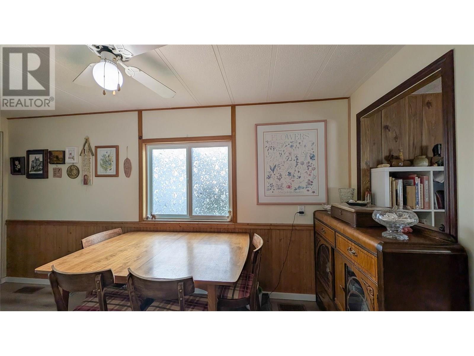 415 Bickford Drive, Elkford, British Columbia  V0B 1H0 - Photo 6 - 10349733