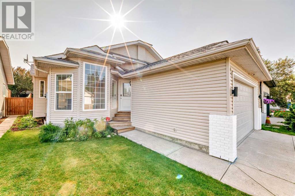Property at 96 Douglas Ridge Close SE image 5