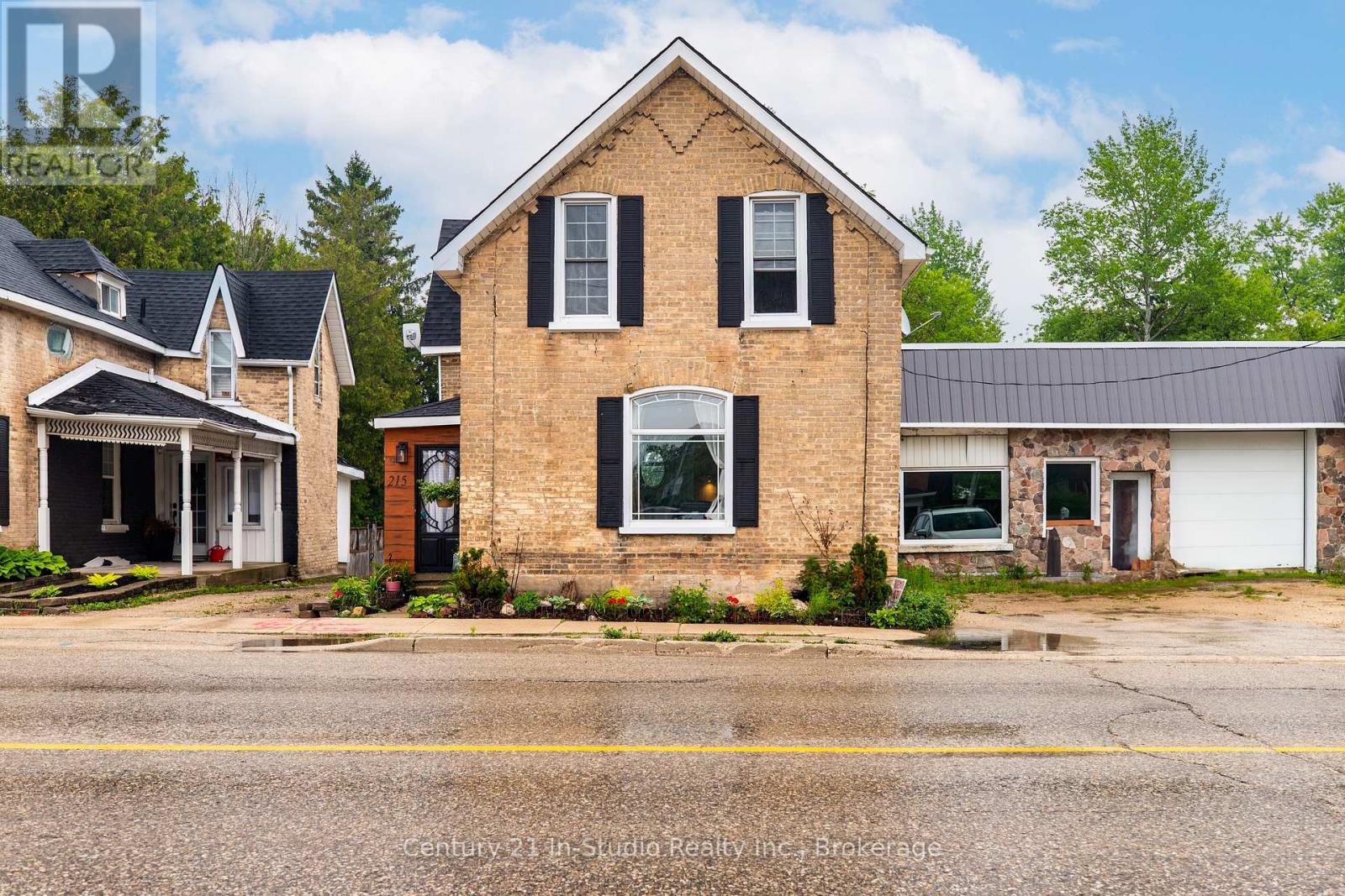 215 GARAFRAXA STREET, West Grey, Ontario