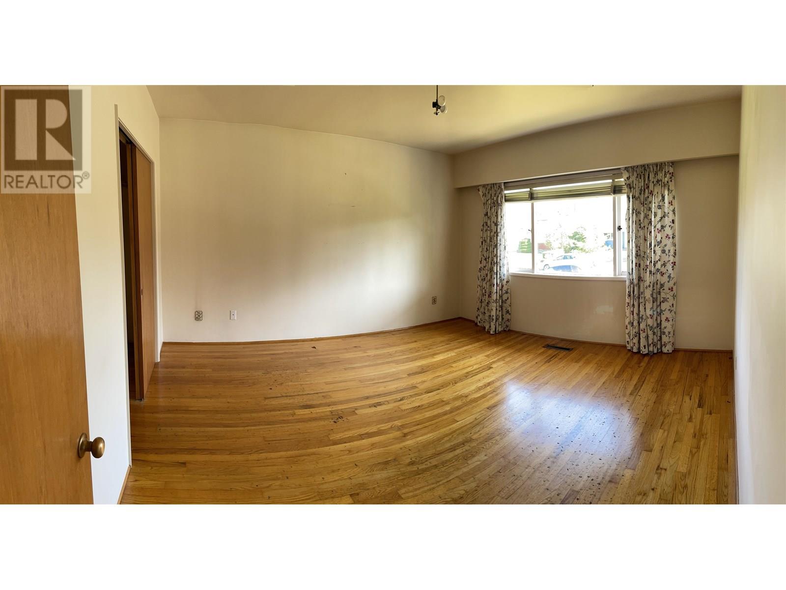 749 W 60th Avenue, Vancouver, British Columbia  V6P 2A1 - Photo 3 - R3014318
