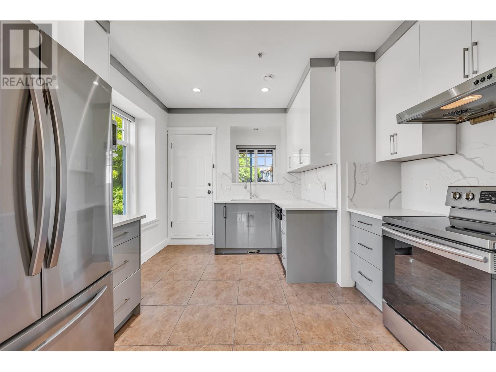 5688 Sherbrooke Street, Vancouver, British Columbia  V5W 1R3 - Photo 12 - R3014537