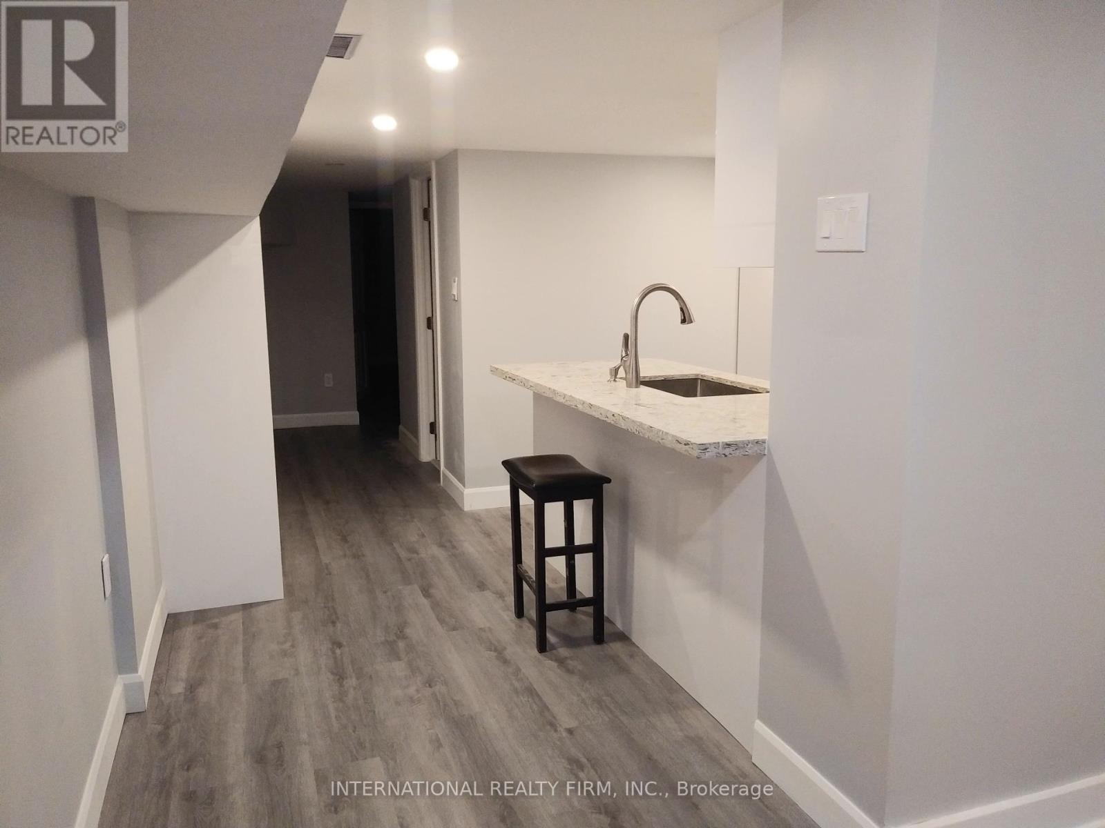 Lower - 261 Soudan Avenue, Toronto (Mount Pleasant West), Ontario  M4S 1W2 - Photo 5 - C12214400