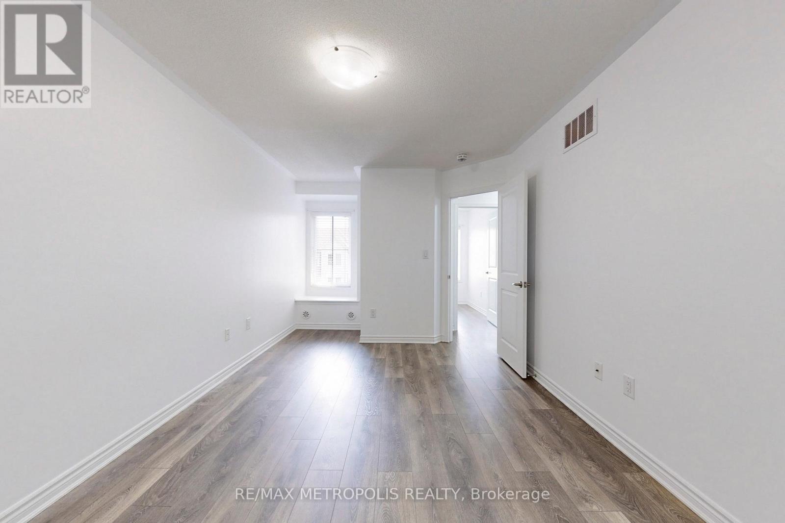1054 Clipper Lane, Pickering, Ontario  L1X 0E4 - Photo 27 - E12214390