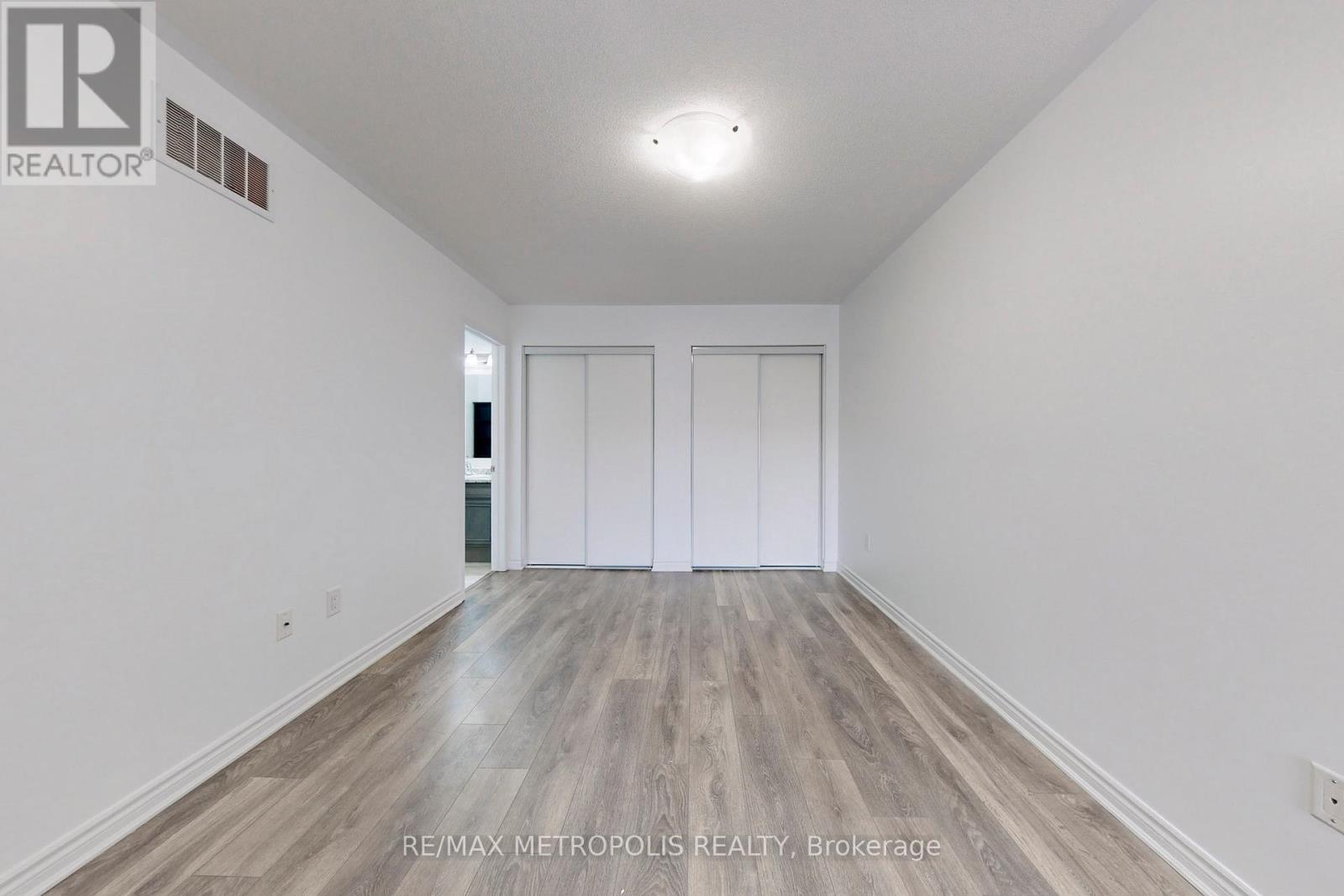 1054 Clipper Lane, Pickering, Ontario  L1X 0E4 - Photo 29 - E12214390