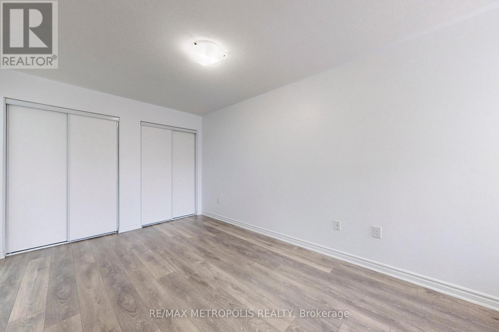 1054 Clipper Lane, Pickering, Ontario  L1X 0E4 - Photo 30 - E12214390