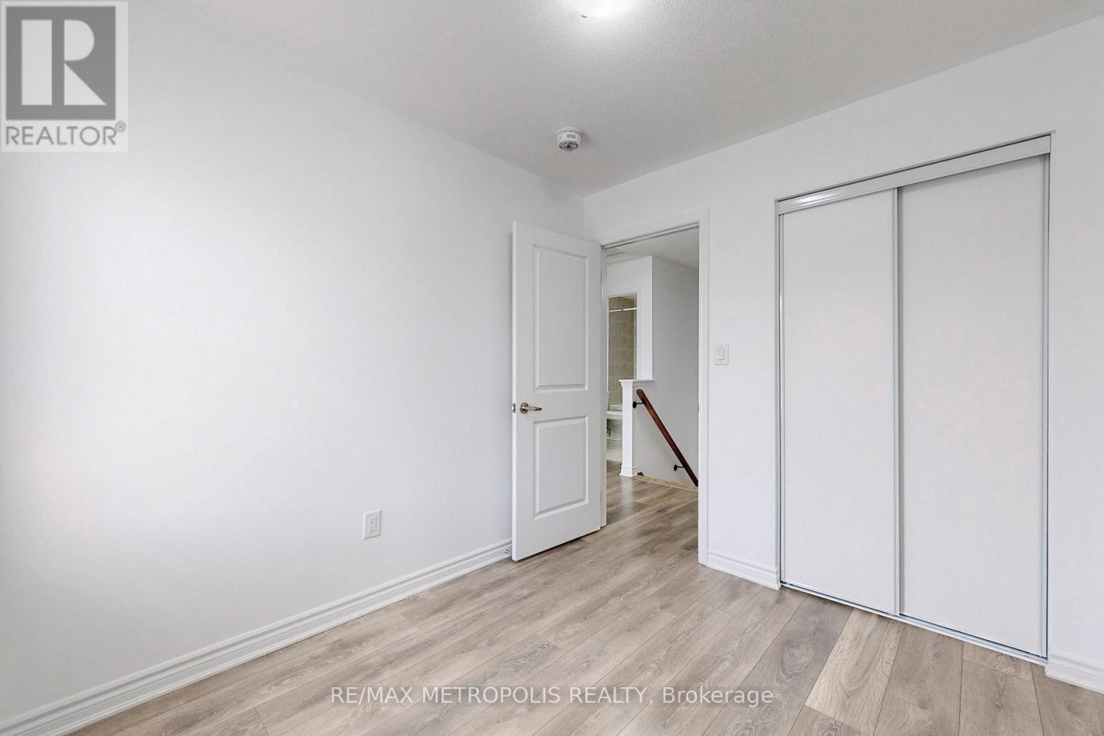 1054 Clipper Lane, Pickering, Ontario  L1X 0E4 - Photo 34 - E12214390