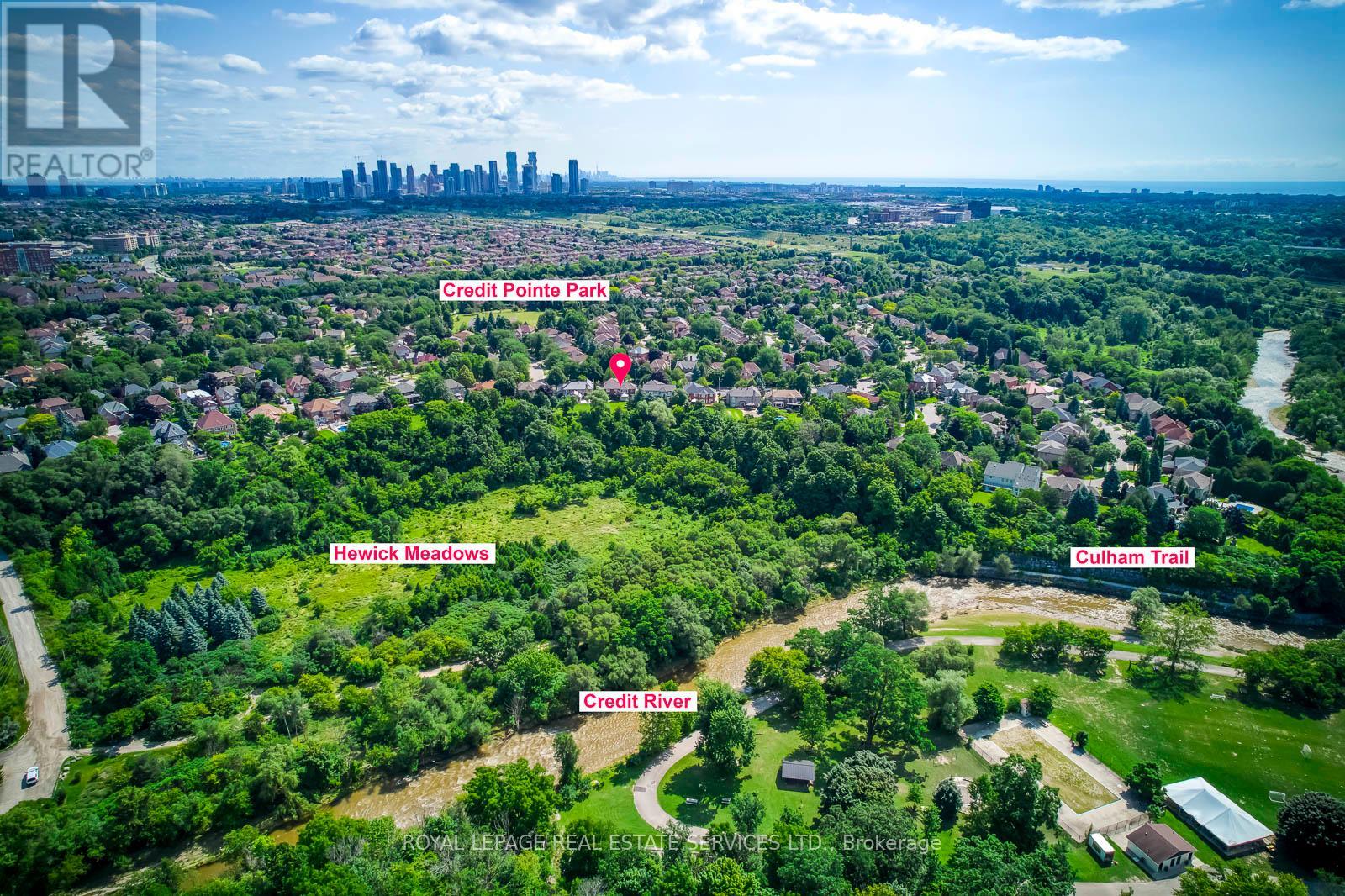 4538 Credit Pointe Drive, Mississauga, Ontario  L5M 3L9 - Photo 3 - W12073365