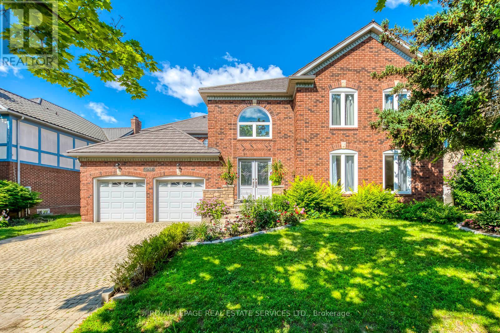4538 Credit Pointe Drive, Mississauga, Ontario  L5M 3L9 - Photo 5 - W12073365