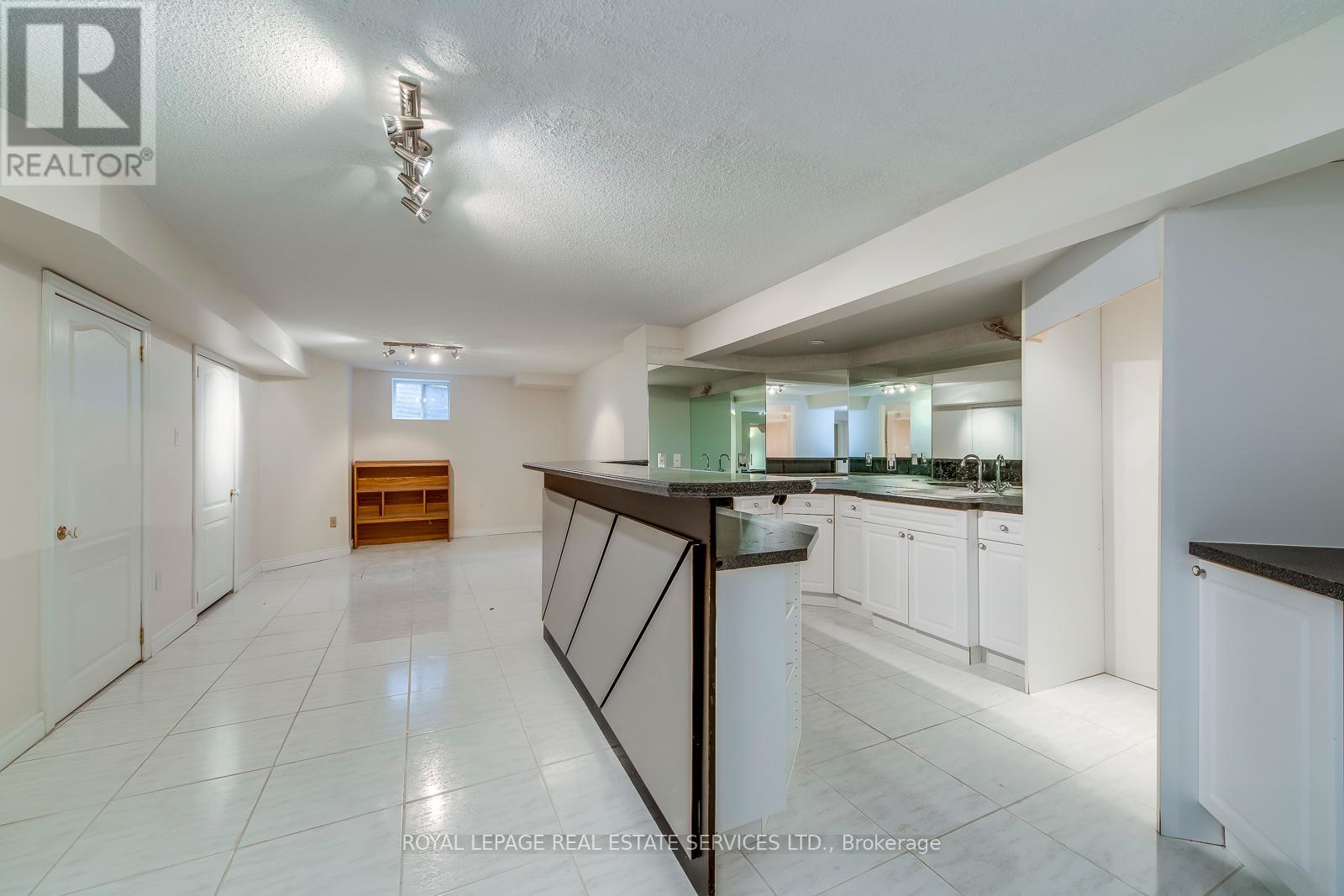 4538 Credit Pointe Drive, Mississauga, Ontario  L5M 3L9 - Photo 33 - W12073365