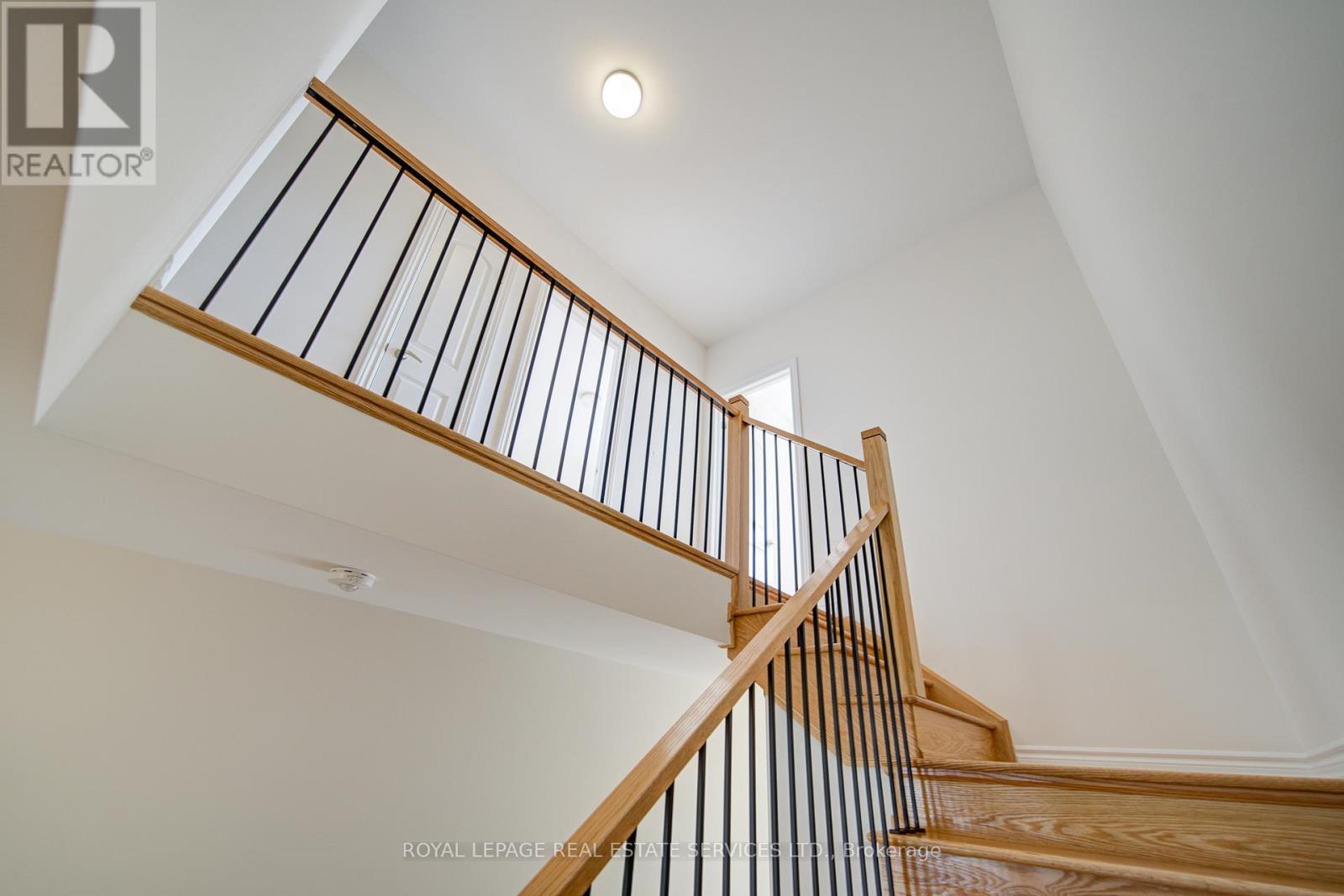 1180 Dartmouth Street, Oakville, Ontario  L6H 8C3 - Photo 16 - W12194647