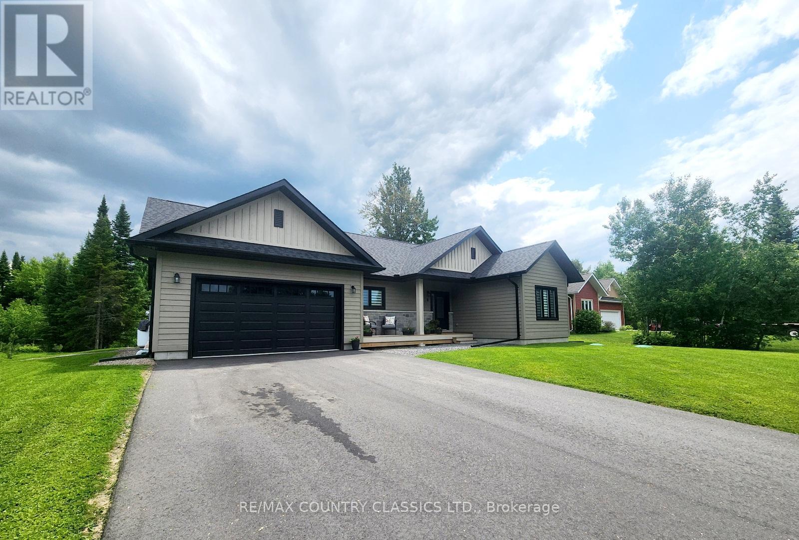 Property at 8 BANCROFT RIDGE DRIVE image 1