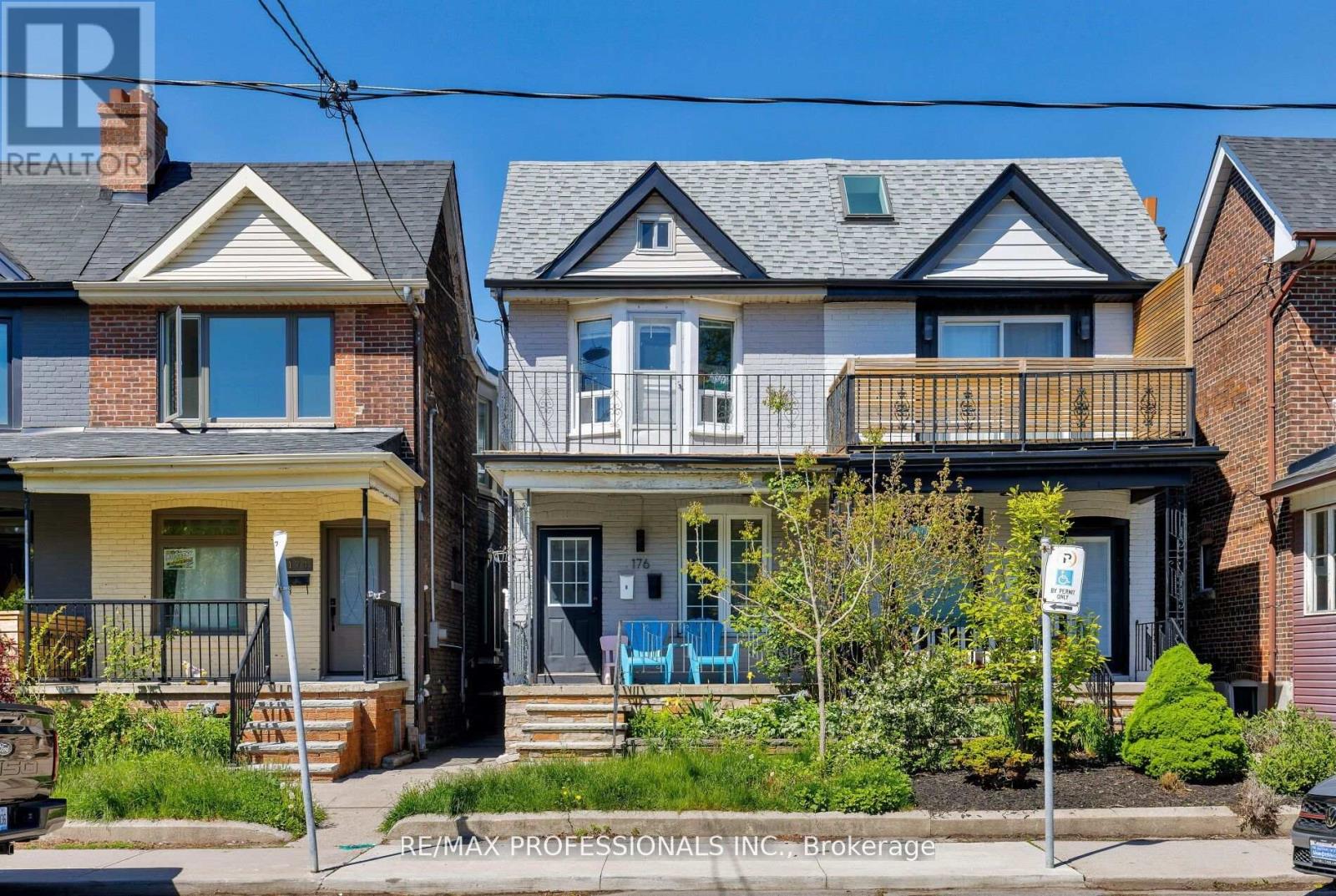 176 Symington Avenue, Toronto (Dovercourt-Wallace Emerson-Junction), Ontario  M6P 3W6 - Photo 1 - W12214402