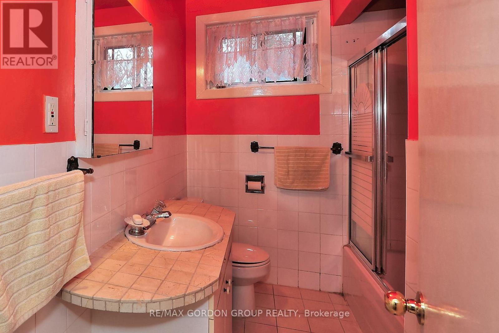 178 Northwood Drive, Toronto, Ontario  M2M 2K3 - Photo 14 - C12174809