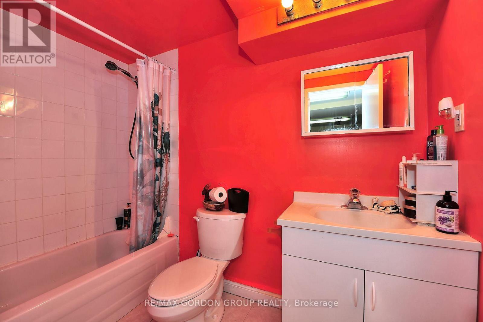 178 Northwood Drive, Toronto, Ontario  M2M 2K3 - Photo 20 - C12174809