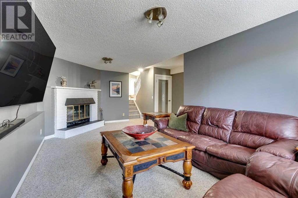 44 Scenic Cove Circle Nw, Calgary, Alberta  T3L 1N1 - Photo 11 - A2208820