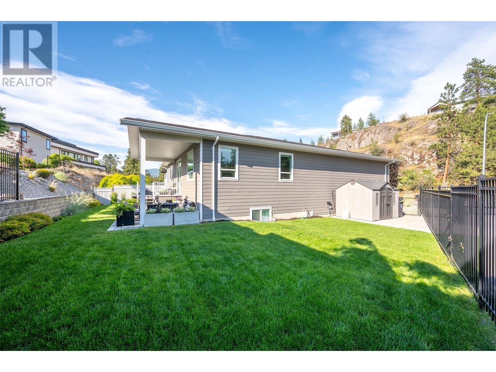 2749 Evergreen Drive, Penticton, British Columbia  V2A 8L5 - Photo 37 - 10351907