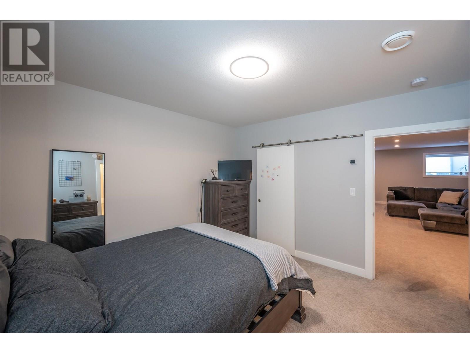 2749 Evergreen Drive, Penticton, British Columbia  V2A 8L5 - Photo 27 - 10351907