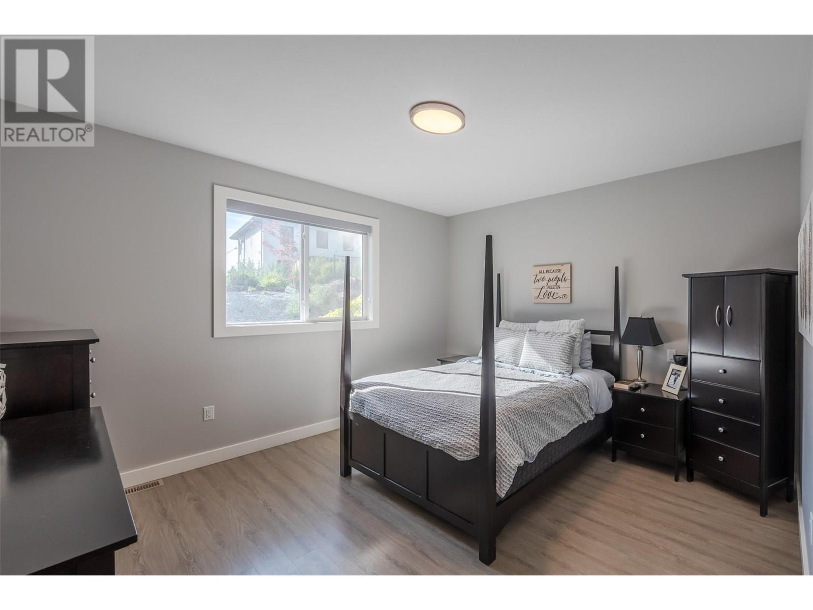2749 Evergreen Drive, Penticton, British Columbia  V2A 8L5 - Photo 14 - 10351907