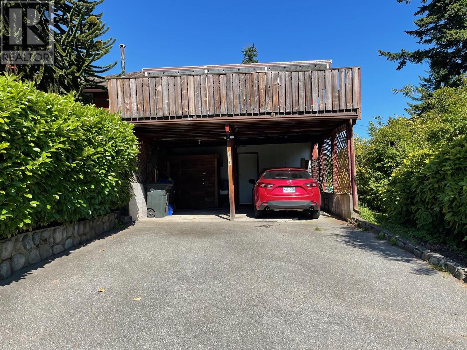 8255 Royal Oak Avenue, Burnaby, British Columbia  V5J 4L1 - Photo 29 - R3014483