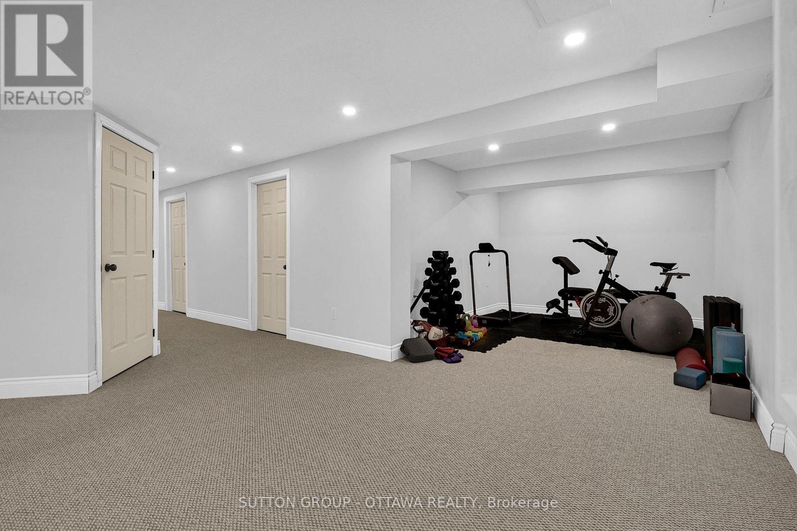13 Weatherwood Crescent, Ottawa, Ontario  K2E 7C5 - Photo 42 - X12214454