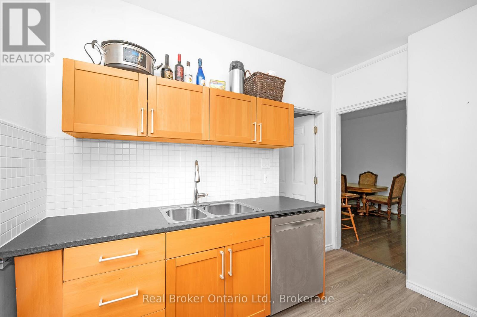 117 Fairleigh Avenue S, Hamilton (Blakeley), Ontario  L8M 2K4 - Photo 14 - X12214406