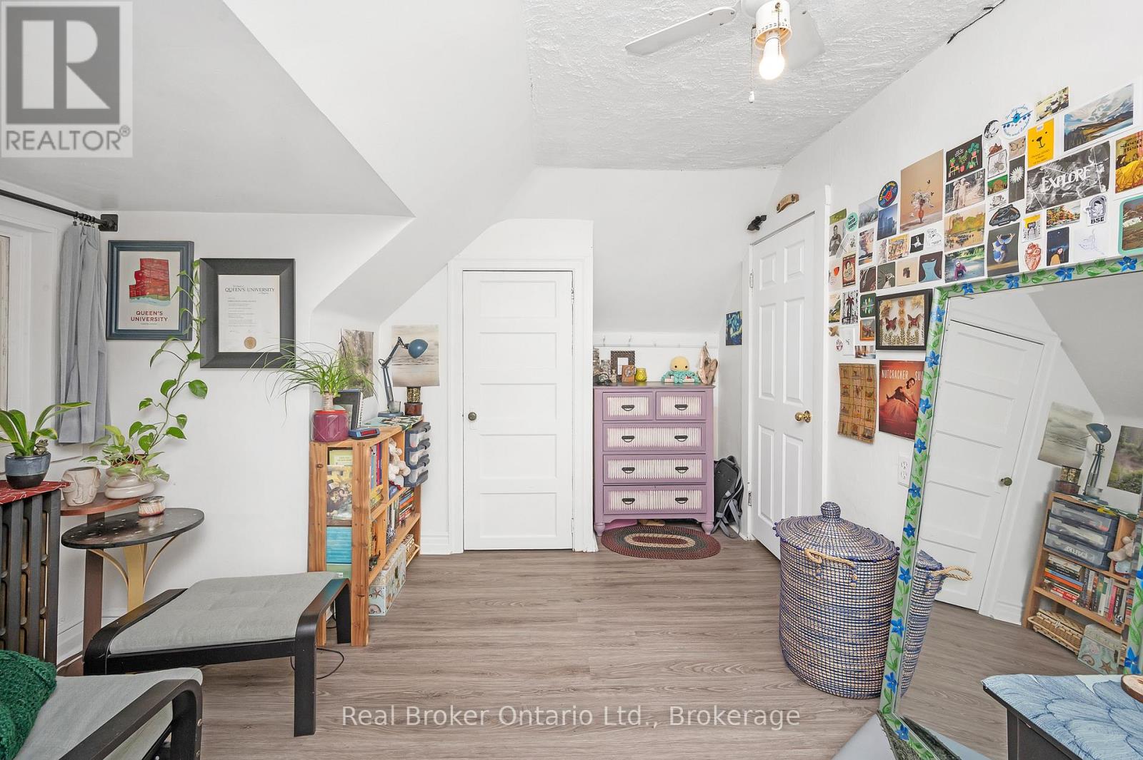 117 Fairleigh Avenue S, Hamilton (Blakeley), Ontario  L8M 2K4 - Photo 29 - X12214406