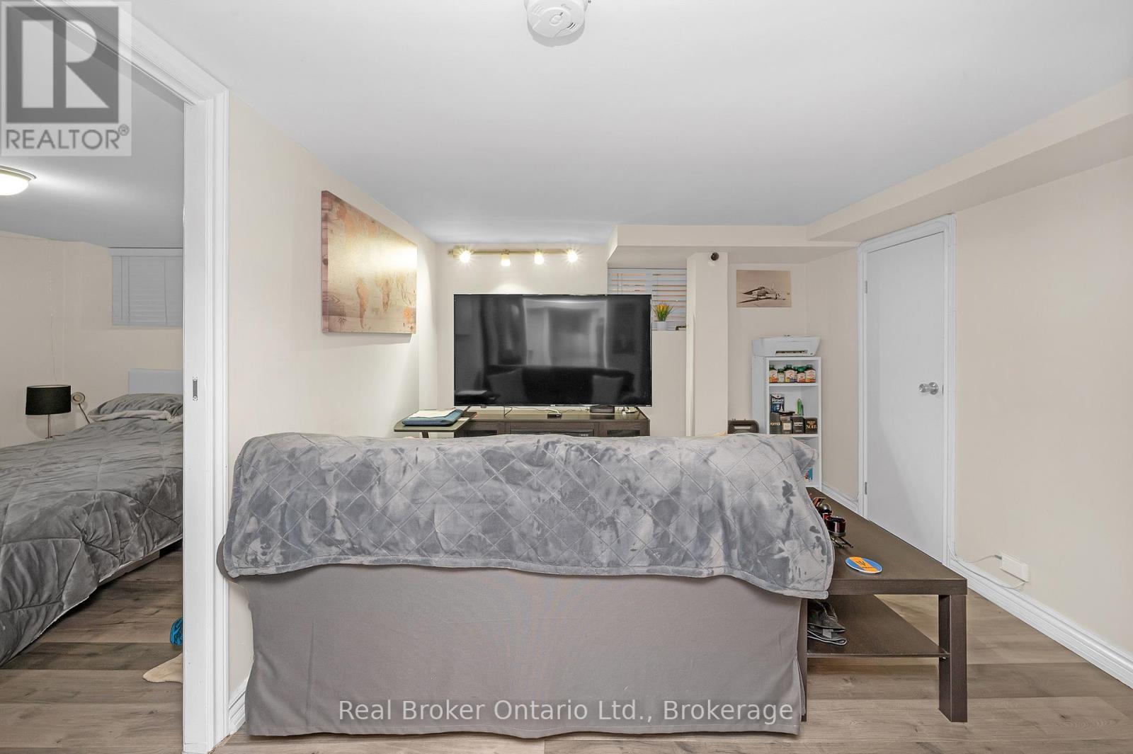 117 Fairleigh Avenue S, Hamilton (Blakeley), Ontario  L8M 2K4 - Photo 33 - X12214406