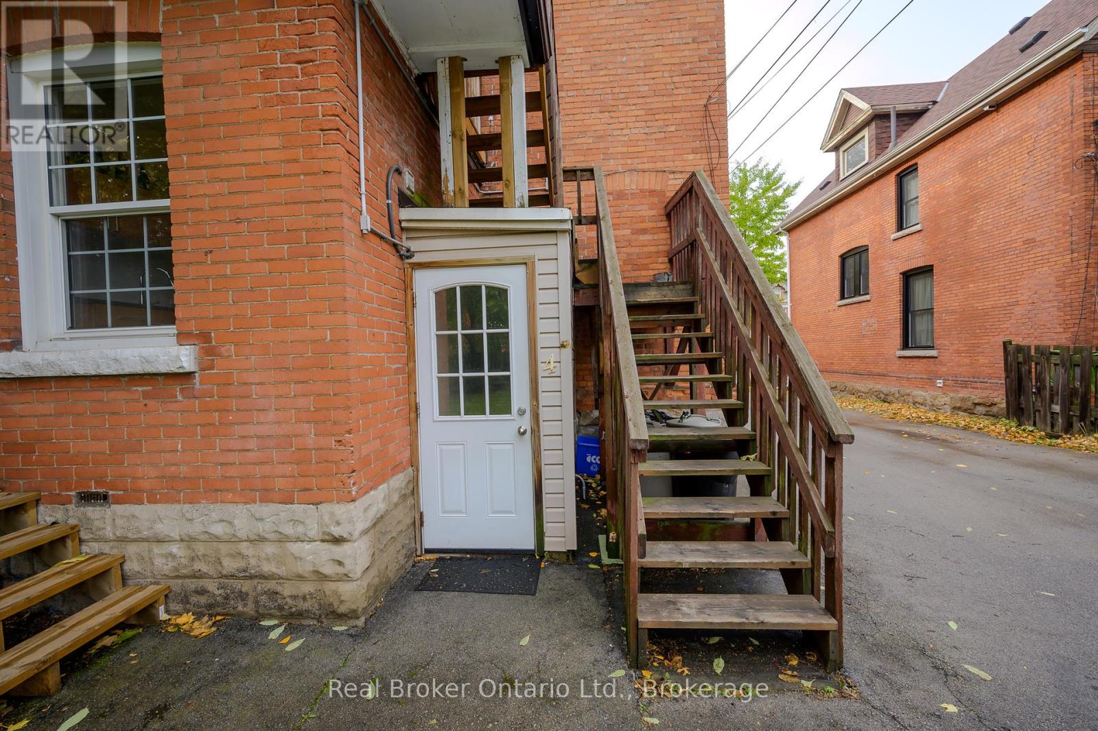 117 Fairleigh Avenue S, Hamilton (Blakeley), Ontario  L8M 2K4 - Photo 36 - X12214406