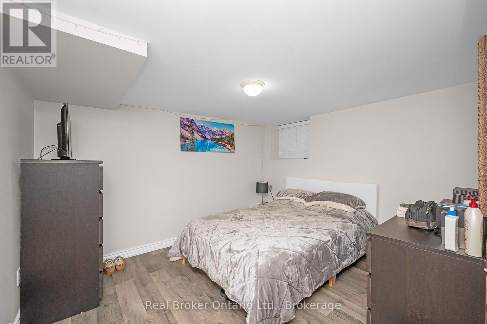 117 Fairleigh Avenue S, Hamilton (Blakeley), Ontario  L8M 2K4 - Photo 39 - X12214406