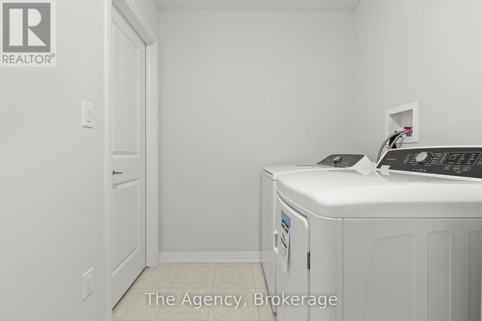 103 Acacia Road, Pelham, Ontario  L0S 1E1 - Photo 8 - X12214412